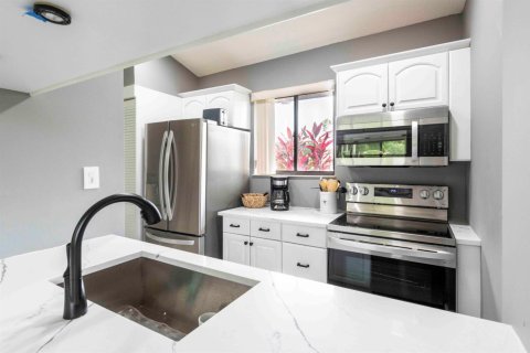 Appartement à louer à Palm Beach Gardens, Floride: 2 chambres, 105.44 m2 № 2421116 - photo 8