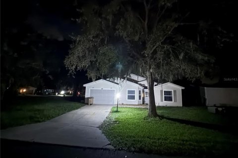 Casa en Leesburg, Florida 2 dormitorios, 124.95 m2 № 2124203