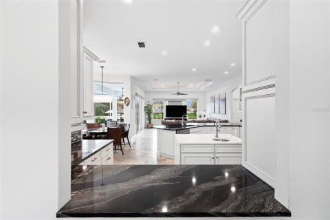 Villa ou maison à vendre à Palm Coast, Floride: 5 chambres, 335.38 m2 № 2408170 - photo 13