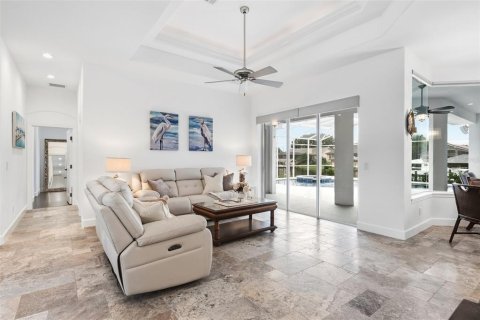 Villa ou maison à vendre à Palm Coast, Floride: 5 chambres, 335.38 m2 № 2408170 - photo 19