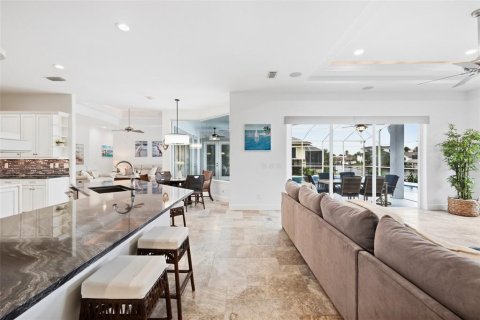 Villa ou maison à vendre à Palm Coast, Floride: 5 chambres, 335.38 m2 № 2408170 - photo 14