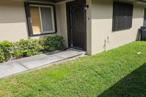 Снять в аренду виллу или дом в Майами, Флорида 3 спальни, 200.11м2, № 2063920 - фото 10