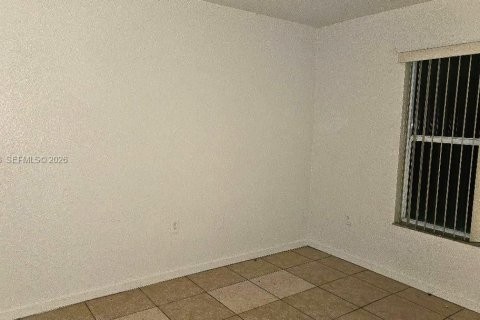 Снять в аренду виллу или дом в Майами, Флорида 3 спальни, 200.11м2, № 2063920 - фото 7