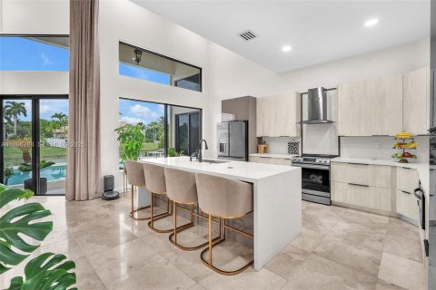 Снять в аренду виллу или дом в Мирамар, Флорида 5 спален, 305.18м2, № 1992483 - фото 17