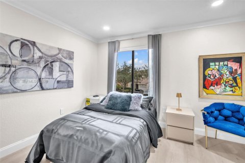 Снять в аренду виллу или дом в Мирамар, Флорида 5 спален, 305.18м2, № 1992483 - фото 30