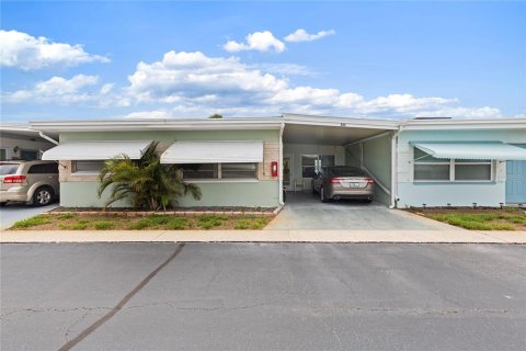 House in Largo, Florida 2 bedrooms, 102.19 sq.m. № 2204414 - photo 24