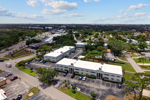 Condo in Sarasota, Florida, 1 bedroom № 2106834 - photo 9