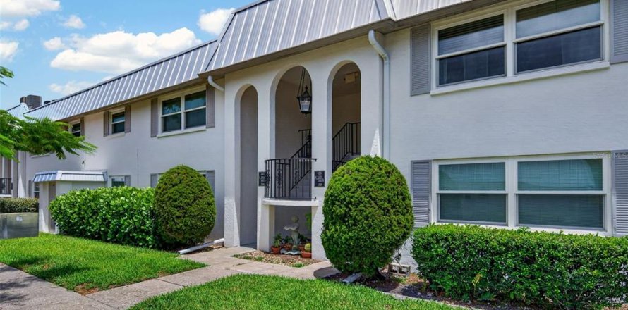 Condo in Sarasota, Florida, 1 bedroom № 2106834