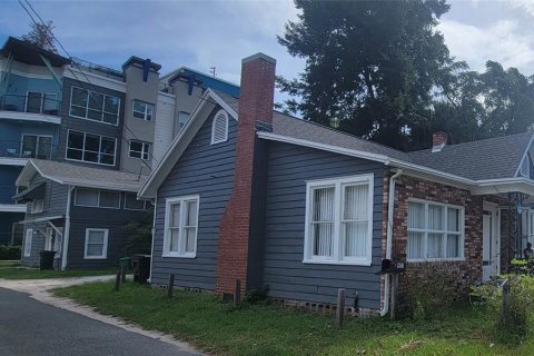 Снять в аренду кондоминиум в Гейнсвилл, Флорида 1 комната, 104.42м2, № 1662934 - фото 1