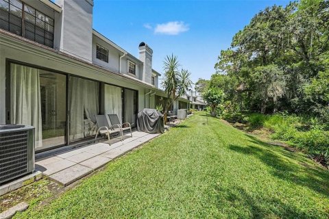 Townhouse in Tampa, Florida 3 bedrooms, 152.73 sq.m. № 2200436 - photo 26