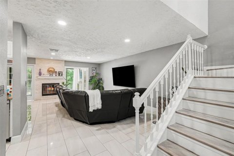 Townhouse in Tampa, Florida 3 bedrooms, 152.73 sq.m. № 2200436 - photo 5