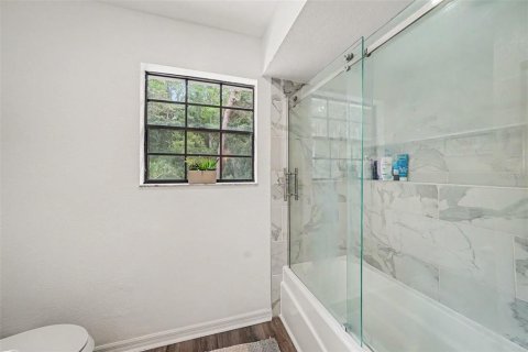 Townhouse in Tampa, Florida 3 bedrooms, 152.73 sq.m. № 2200436 - photo 19