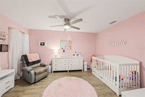 Townhouse in Tampa, Florida 3 bedrooms, 152.73 sq.m. № 2200436 - photo 22