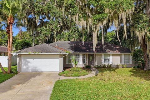 House in Edgewater, Florida 3 bedrooms, 150.22 sq.m. № 2237068