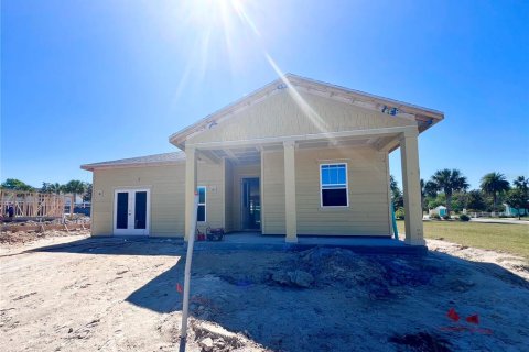Casa en venta en Lady Lake, Florida, 2 dormitorios, 168.34 m2 № 1578824 - foto 2