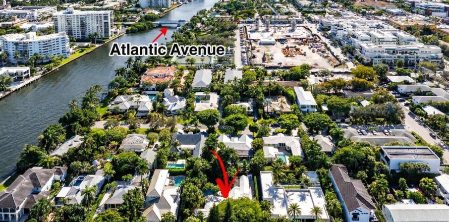 Villa ou maison à Delray Beach, Floride 4 chambres, 246.93 m2 № 2258157