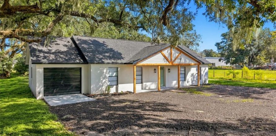 Villa ou maison à Plant City, Floride 3 chambres, 148.27 m2 № 2428764