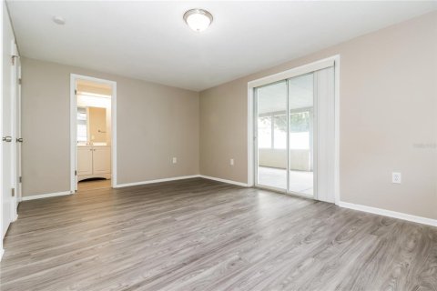 Casa en alquiler en Port Richey, Florida, 3 dormitorios, 158.96 m2 № 1866099 - foto 10