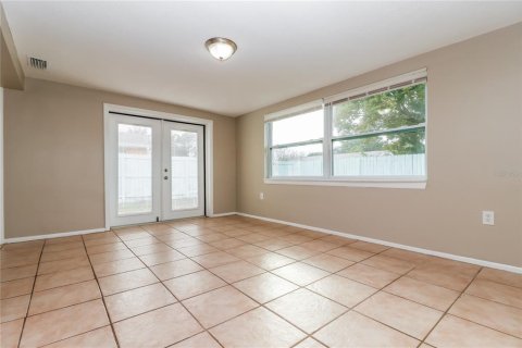Casa en alquiler en Port Richey, Florida, 3 dormitorios, 158.96 m2 № 1866099 - foto 8