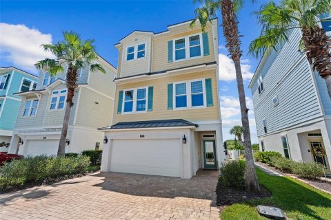House in Flagler Beach, Florida 3 bedrooms, 260.03 sq.m. № 2302837 - photo 12