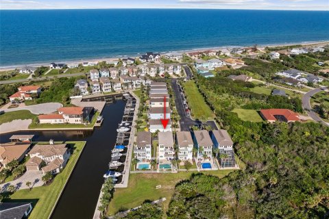 House in Flagler Beach, Florida 3 bedrooms, 260.03 sq.m. № 2302837 - photo 2
