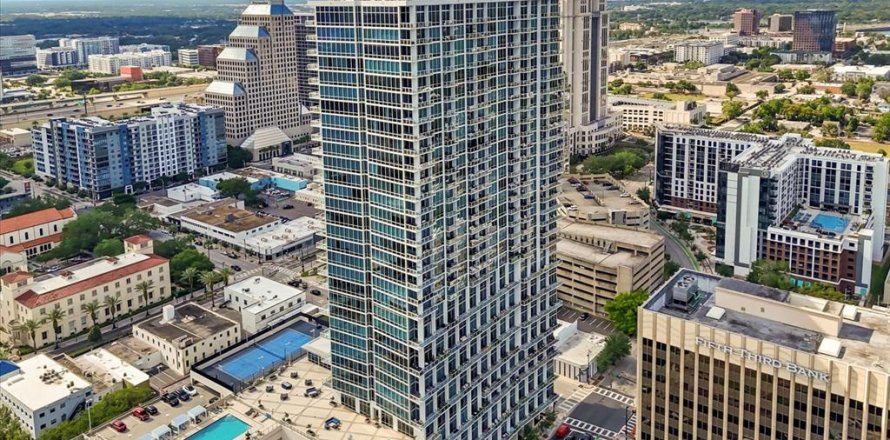 Condominio en Orlando, Florida, 3 dormitorios № 1904585