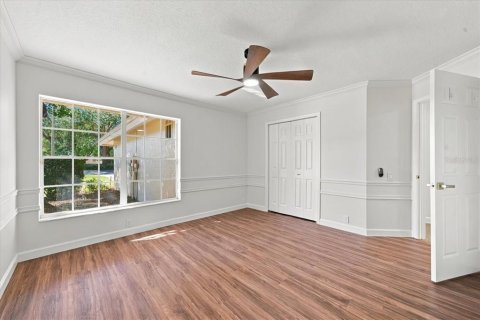 House in Weeki Wachee, Florida 4 bedrooms, 186.18 sq.m. № 2424440 - photo 30