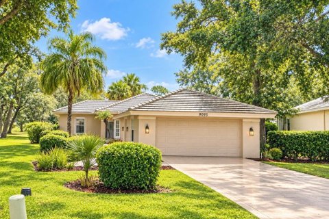 House in Weeki Wachee, Florida 4 bedrooms, 186.18 sq.m. № 2424440