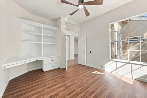 House in Weeki Wachee, Florida 4 bedrooms, 186.18 sq.m. № 2424440 - photo 29