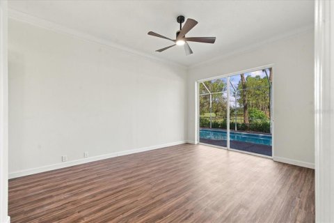 House in Weeki Wachee, Florida 4 bedrooms, 186.18 sq.m. № 2424440 - photo 5