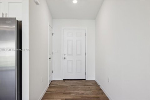 Снять в аренду виллу или дом в Кейп-Корал, Флорида 4 спальни, № 1958144 - фото 7