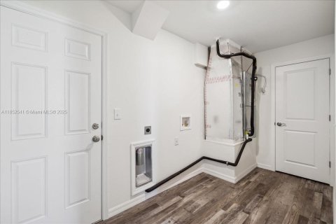 Снять в аренду виллу или дом в Кейп-Корал, Флорида 4 спальни, № 1958144 - фото 30