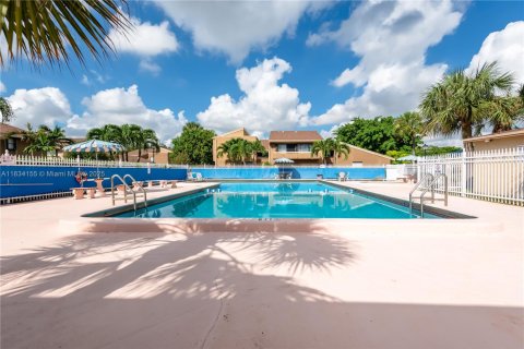 Condo in Miramar, Florida, 3 bedrooms  № 1813957 - photo 30