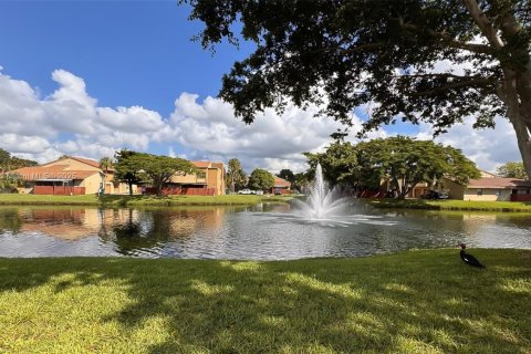 Condo in Miramar, Florida, 3 bedrooms  № 1813957 - photo 26