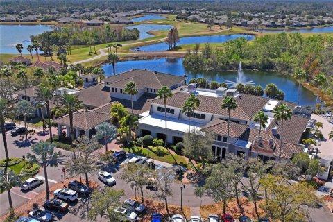 Condo in Sun City Center, Florida, 2 bedrooms № 2216993 - photo 10