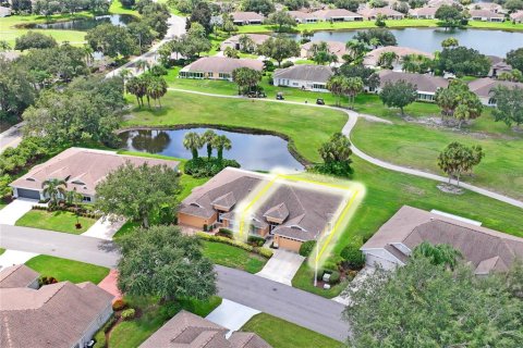 Condo in Sun City Center, Florida, 2 bedrooms № 2216993 - photo 22
