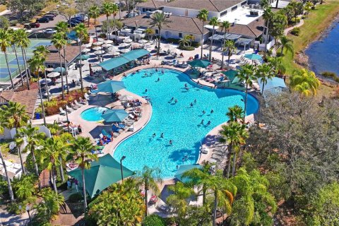 Condo in Sun City Center, Florida, 2 bedrooms № 2216993 - photo 8