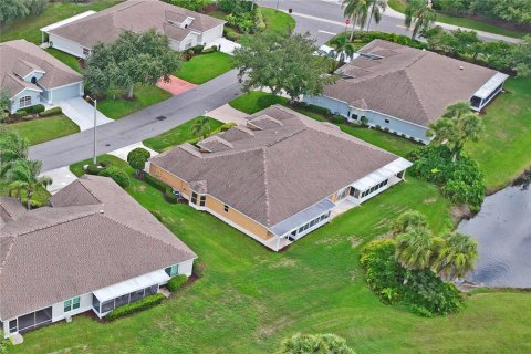 Condo in Sun City Center, Florida, 2 bedrooms № 2216993 - photo 21