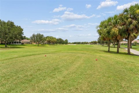 Condo in Sun City Center, Florida, 2 bedrooms № 2216993 - photo 29