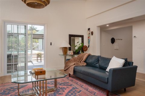 Villa ou maison à vendre à Saint Petersburg, Floride: 4 chambres, 254.46 m2 № 2122906 - photo 19