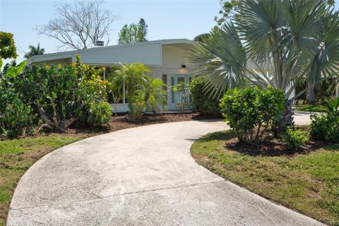 Villa ou maison à vendre à Saint Petersburg, Floride: 4 chambres, 254.46 m2 № 2122906 - photo 4