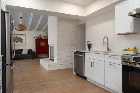 Villa ou maison à vendre à Saint Petersburg, Floride: 4 chambres, 254.46 m2 № 2122906 - photo 11