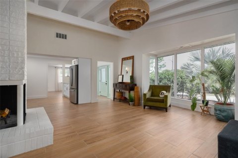 Villa ou maison à vendre à Saint Petersburg, Floride: 4 chambres, 254.46 m2 № 2122906 - photo 8