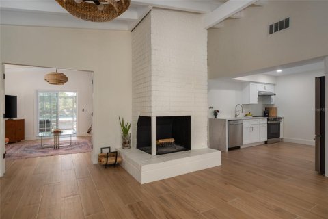 Villa ou maison à vendre à Saint Petersburg, Floride: 4 chambres, 254.46 m2 № 2122906 - photo 7