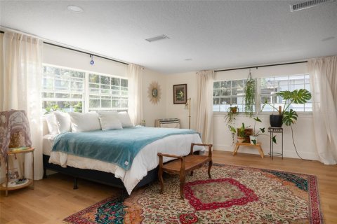 Villa ou maison à vendre à Saint Petersburg, Floride: 4 chambres, 254.46 m2 № 2122906 - photo 27