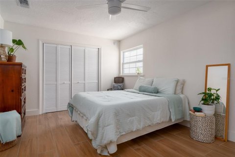 Villa ou maison à vendre à Saint Petersburg, Floride: 4 chambres, 254.46 m2 № 2122906 - photo 22