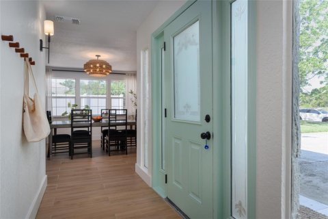 Villa ou maison à vendre à Saint Petersburg, Floride: 4 chambres, 254.46 m2 № 2122906 - photo 5