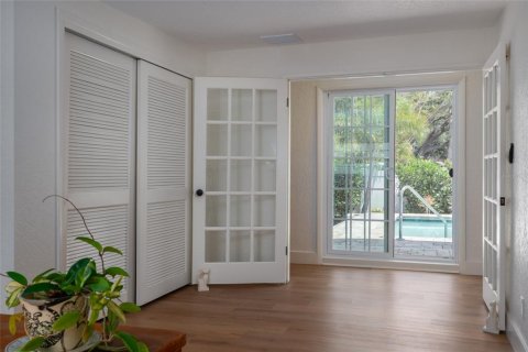 Villa ou maison à vendre à Saint Petersburg, Floride: 4 chambres, 254.46 m2 № 2122906 - photo 26