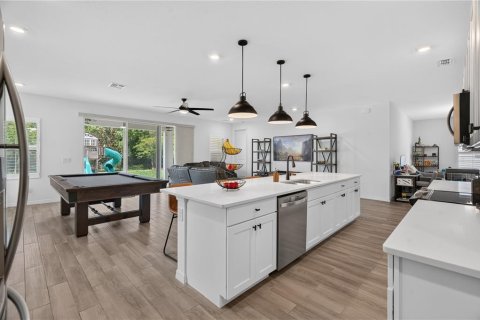 Villa ou maison à vendre à Deltona, Floride: 4 chambres, 256.41 m2 № 2138084 - photo 20