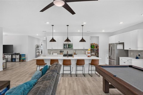 Villa ou maison à vendre à Deltona, Floride: 4 chambres, 256.41 m2 № 2138084 - photo 21